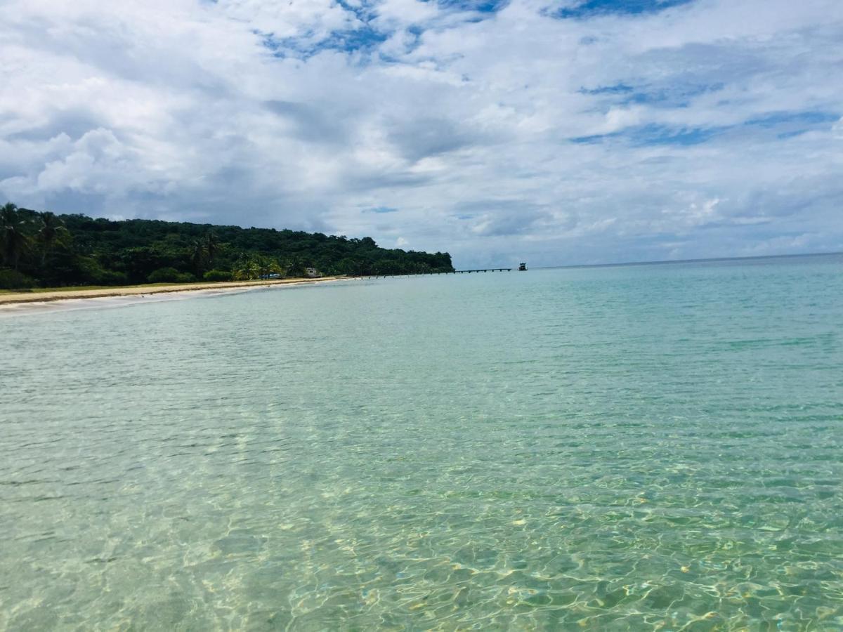 Pic-Nic Beach Corn Island Hotel Bagian luar foto
